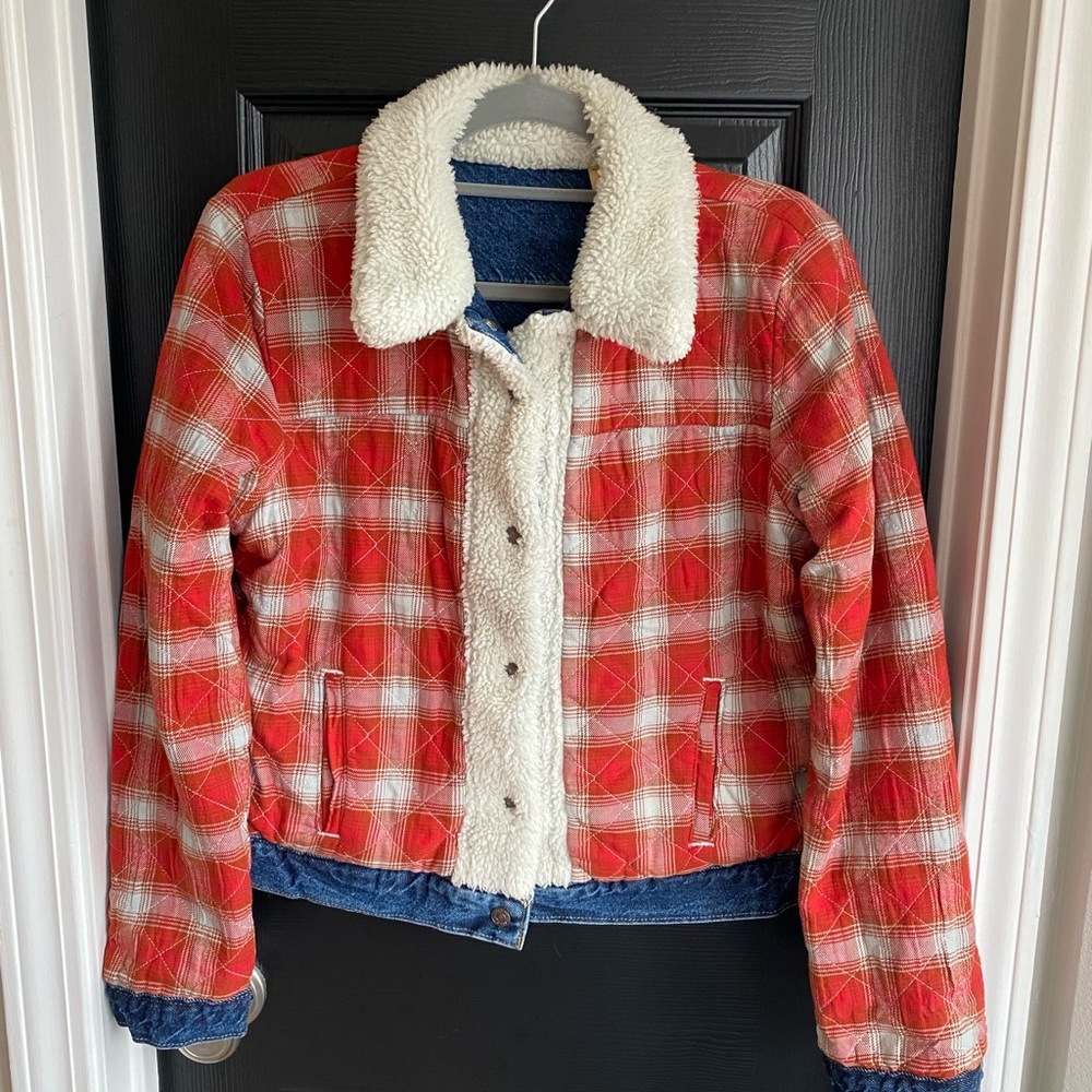 Levi's Women's Original Sherpa Reversible Trucker Jacket-Size M - Picture 15 of 15